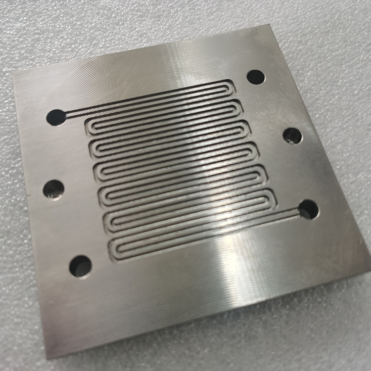 鈦金屬雙極板的腐蝕性能？